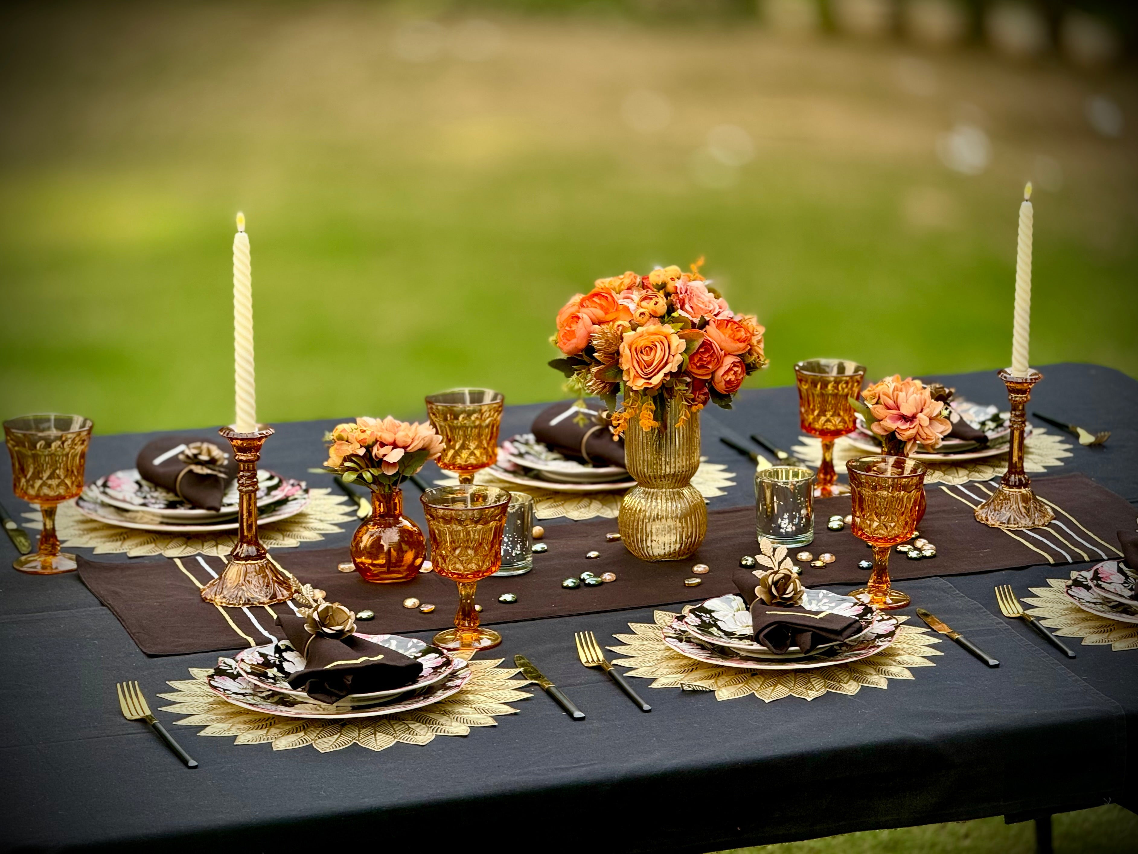 How to Style a Festive Table in 10 Minutes